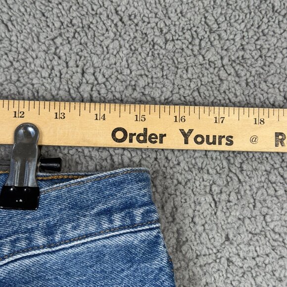 Levis Premium Jeans Womens 30x30 Medium Wash Original Fit 100% Cotton Button Fl - Picture 11 of 15